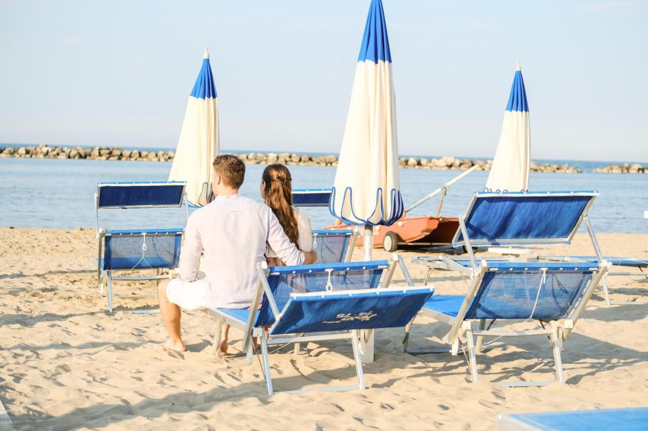 Hotel Thea Bellaria-Igea Marina Ngoại thất bức ảnh