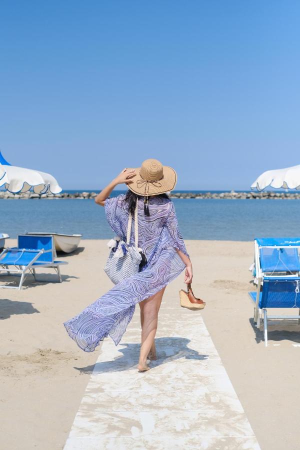 Hotel Thea Bellaria-Igea Marina Ngoại thất bức ảnh