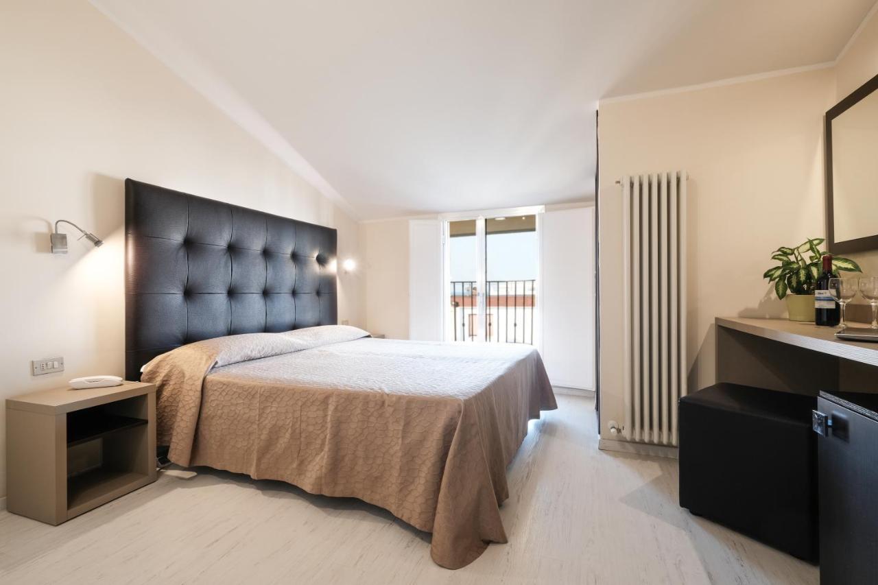 Hotel Thea Bellaria-Igea Marina Ngoại thất bức ảnh